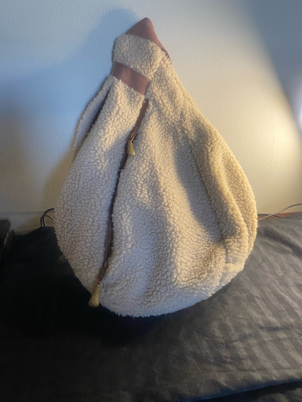 Cream Sherpa Sling Bag – Cozy Everyday Crossbody